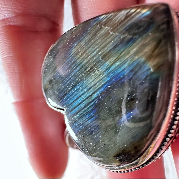 Lustrous Labradorite Heart Pendant Necklace with Iridescent Natural Stone 1904 G - Picture 10 of 13